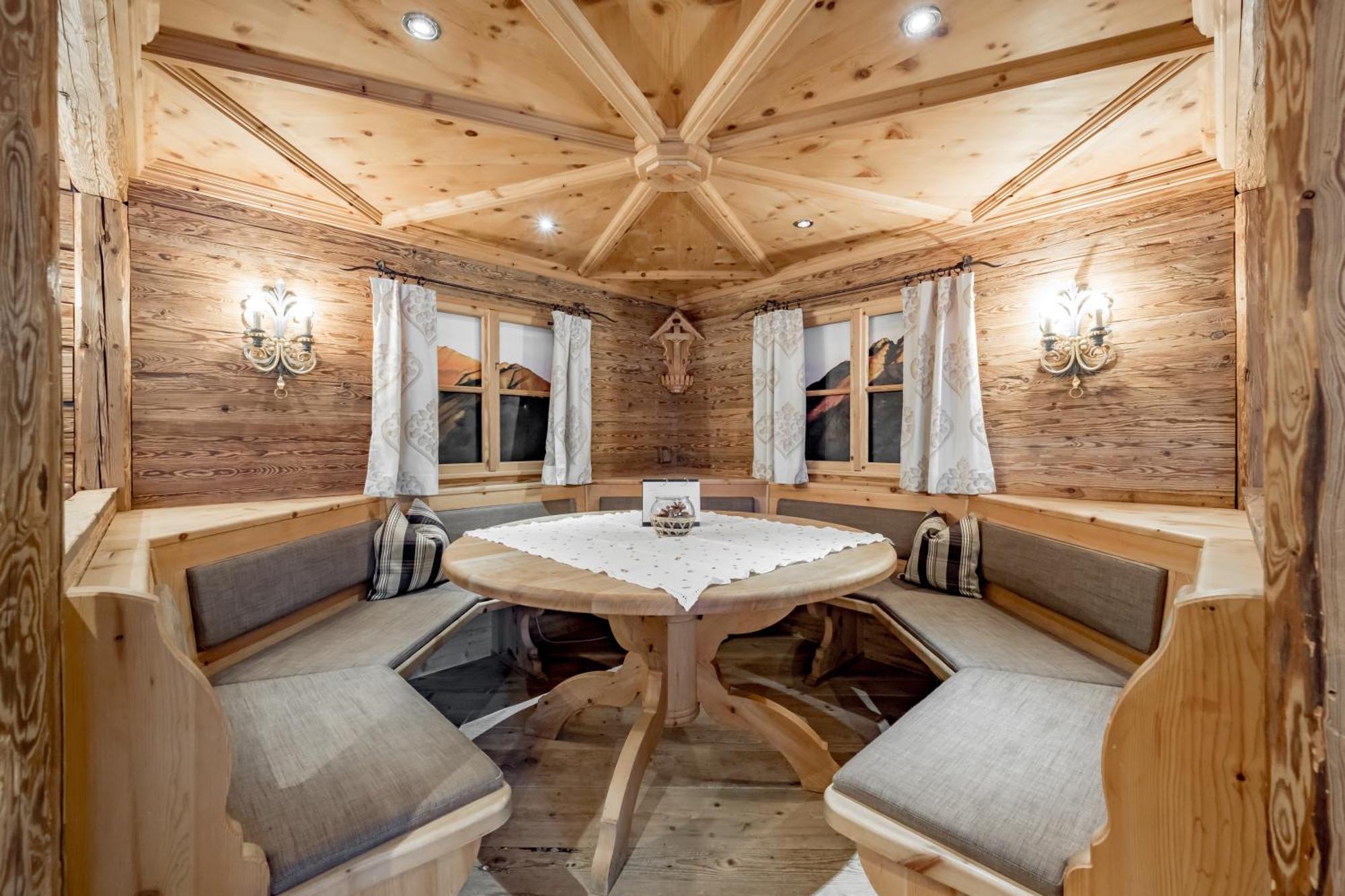 Tilia Living - B&B Mit Dem Komfort Eines Kleinen, Feinen Hotels Риед им Оберинтал Екстериор снимка