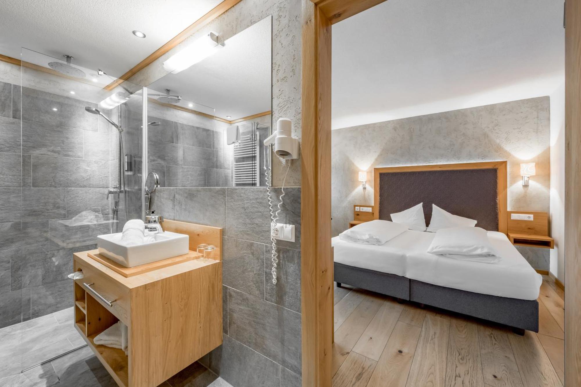 Tilia Living - B&B Mit Dem Komfort Eines Kleinen, Feinen Hotels Риед им Оберинтал Екстериор снимка
