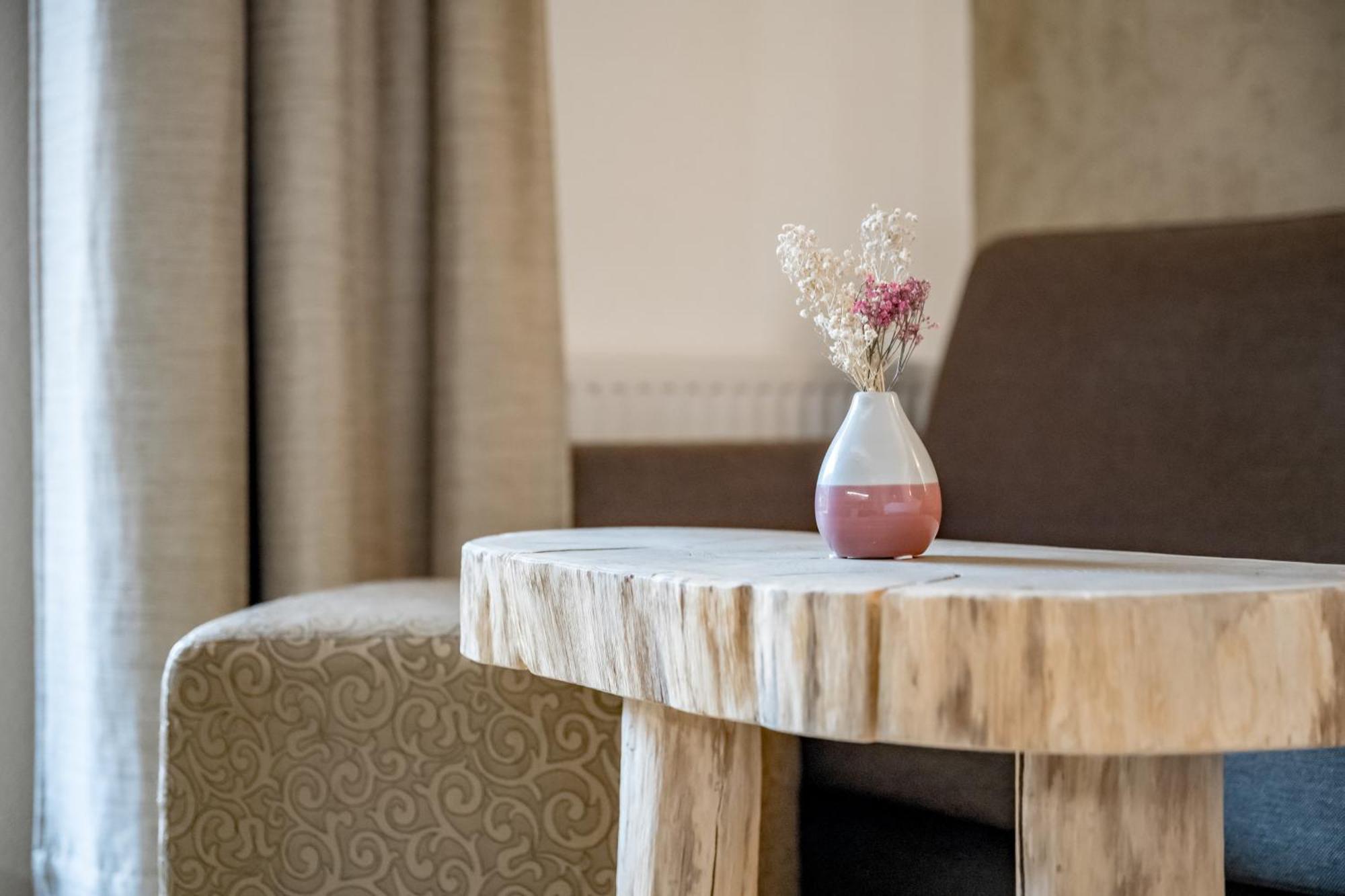 Tilia Living - B&B Mit Dem Komfort Eines Kleinen, Feinen Hotels Риед им Оберинтал Екстериор снимка