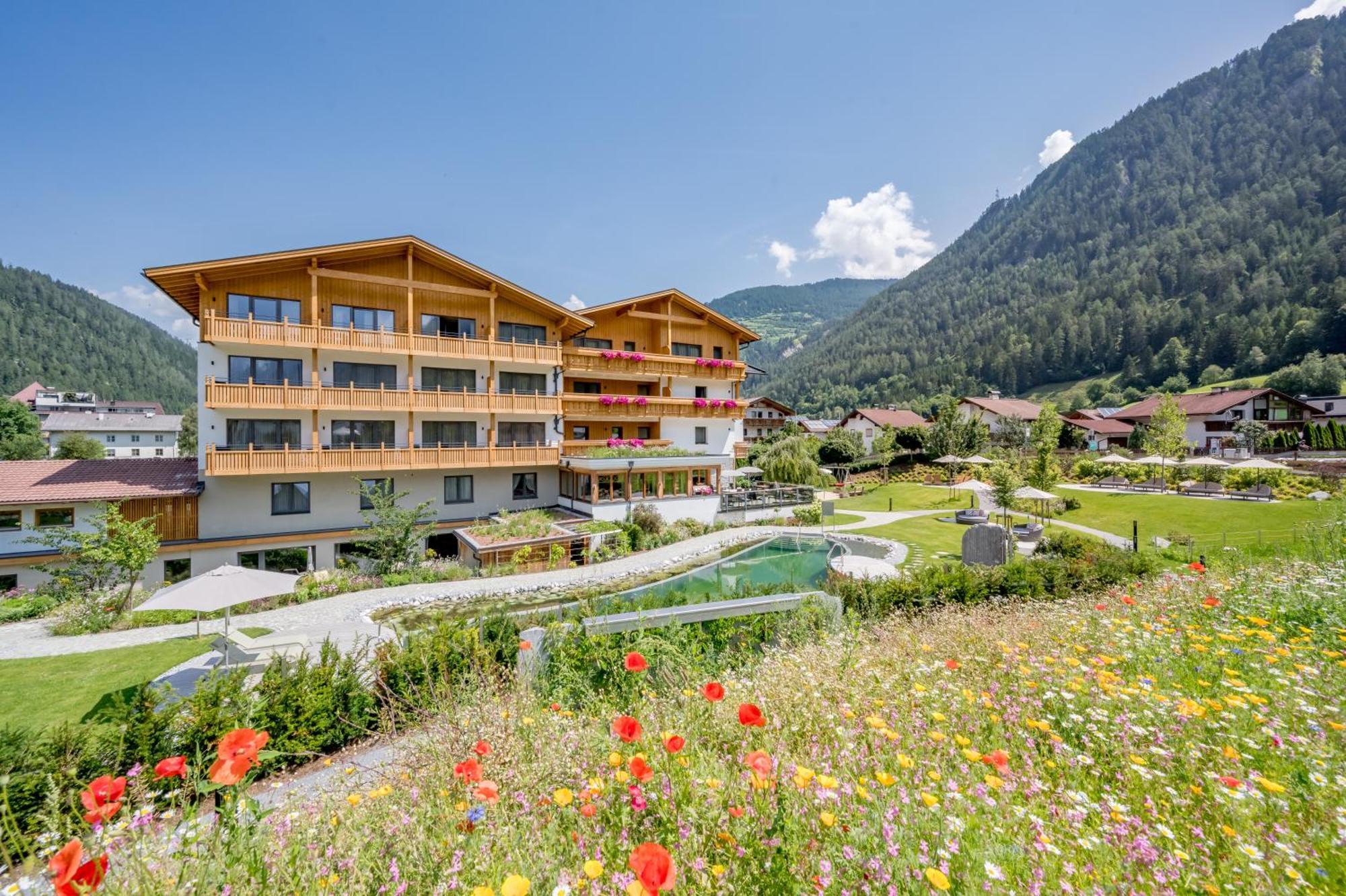 Tilia Living - B&B Mit Dem Komfort Eines Kleinen, Feinen Hotels Риед им Оберинтал Екстериор снимка